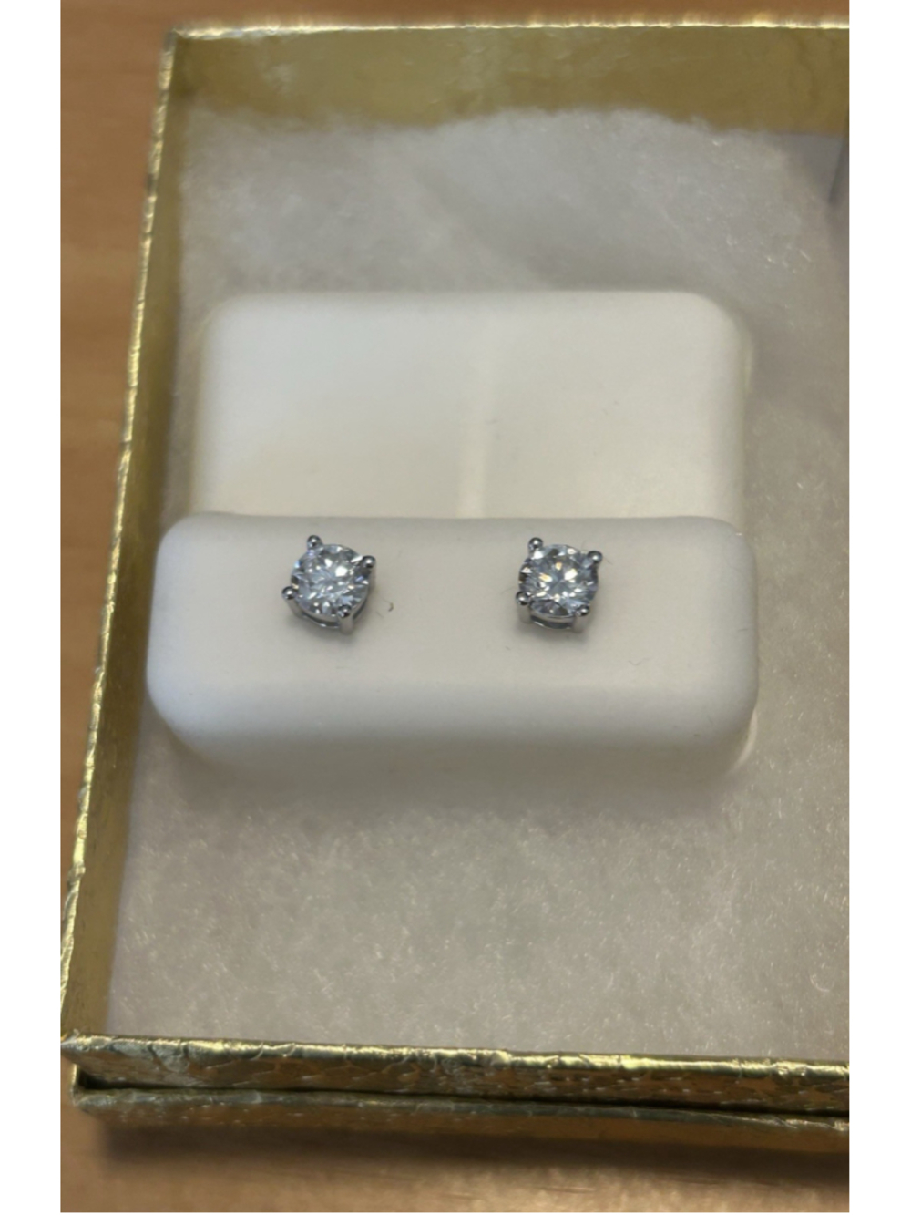Moissanite Stud Earrings Silver Back 1.0 CT. Size RS 5.0mm Color D